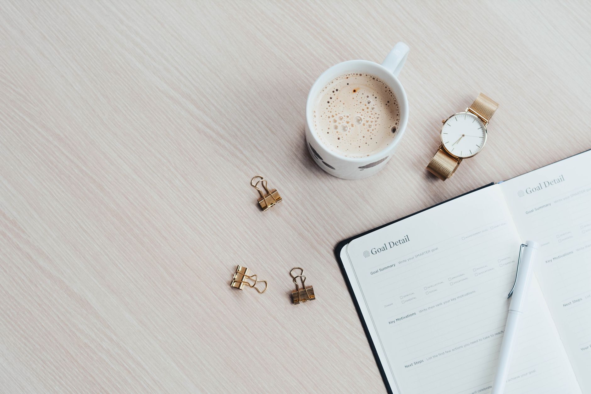 The 10-Minute Weekly Money Routine for Busy Moms